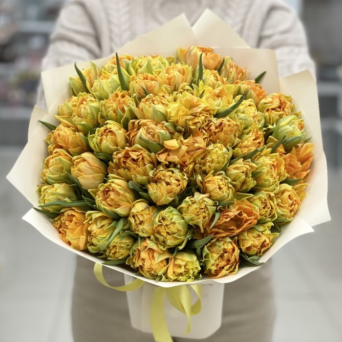 51 желтый  пионовидный тюльпан Орка