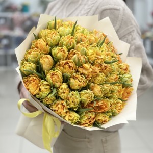 51 желтый  пионовидный тюльпан Орка