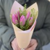 5 розовых тюльпанов