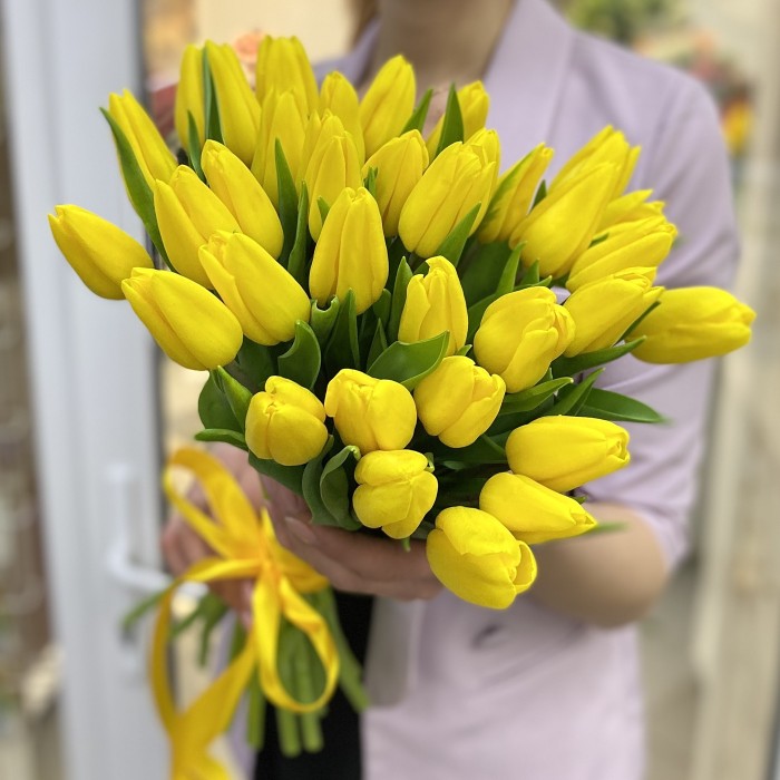 Тюльпан желтый (Strong gold) оптом