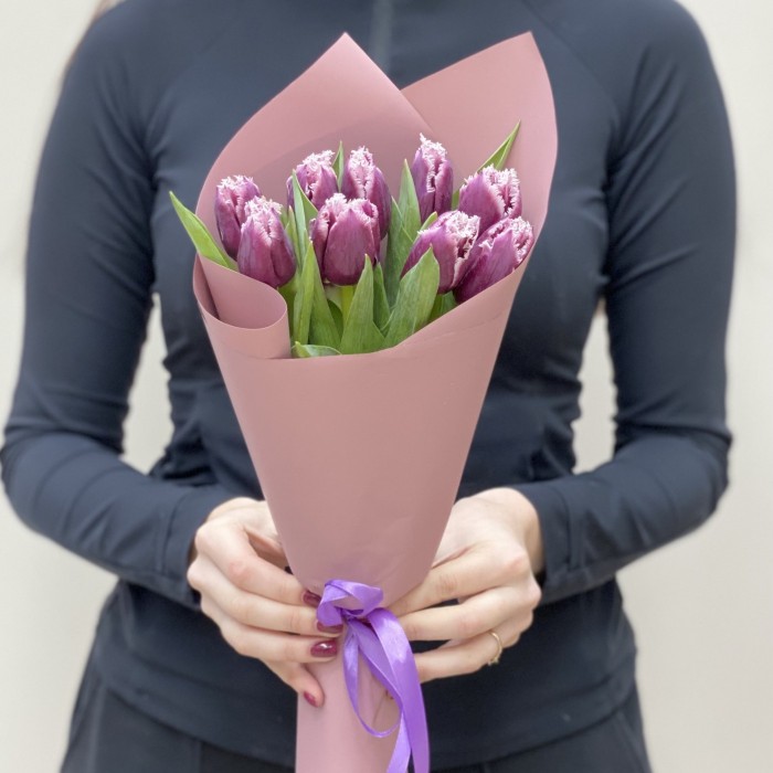 9 махровых тюльпанов Сан Мартин