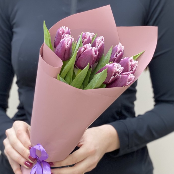 9 махровых тюльпанов Сан Мартин