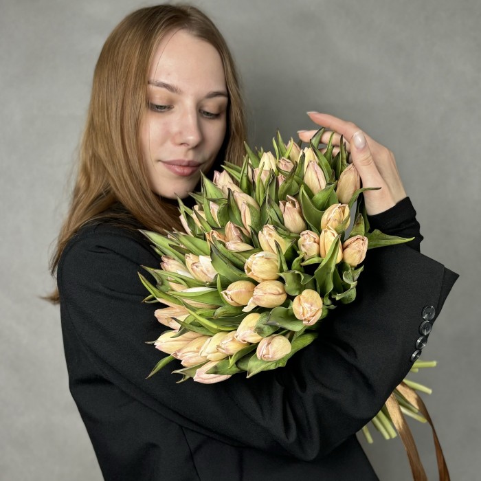 Тюльпан Мокко