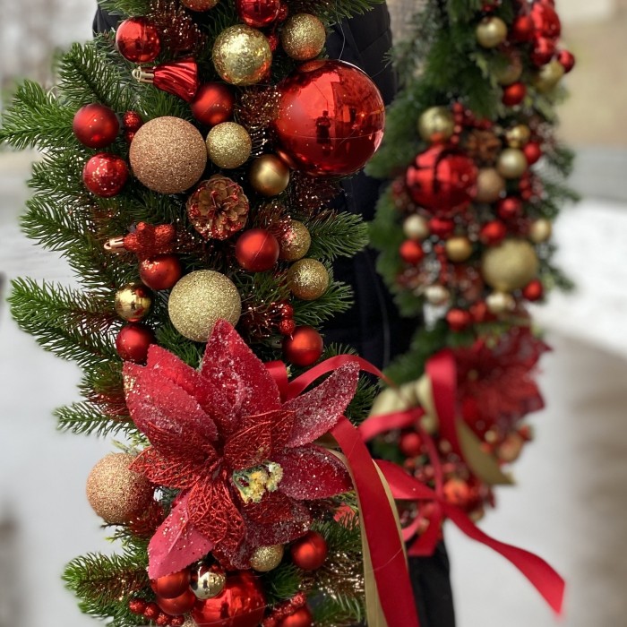 Рождественская гирлянда - купить с доставкой или самовывозом в Москве и области в магазине качественных цветов по низким ценам!