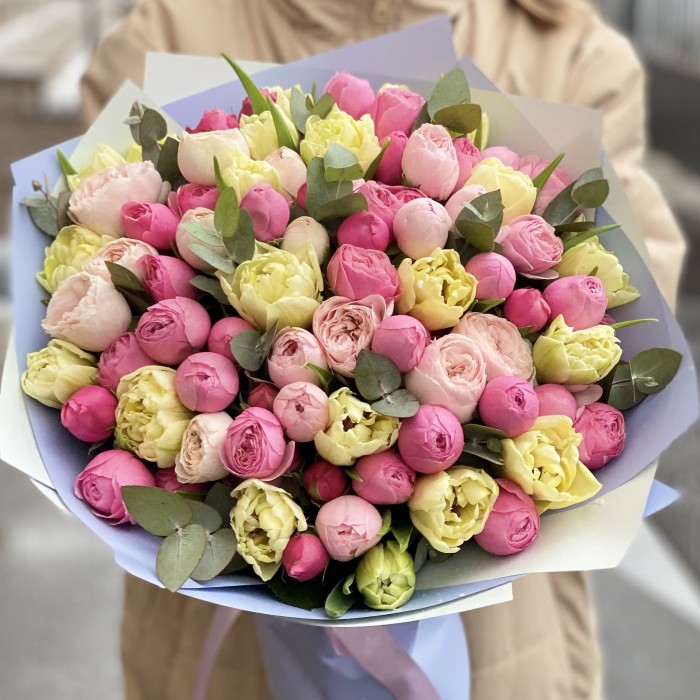 21 тюльпан Авангард с пионовидными кустовыми розами