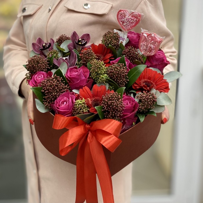 Композиция Привет от Купидона