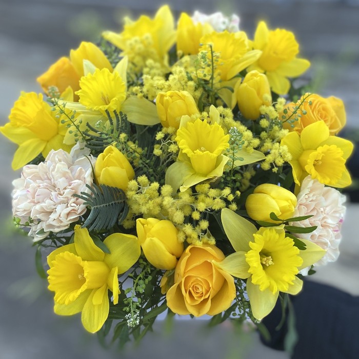 Композиция в коробке Весенний аромат