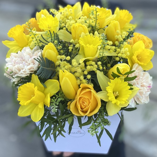 Композиция в коробке Весенний аромат