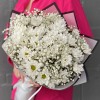 9 белых кустовых хризантем Бакарди с гипсофилой