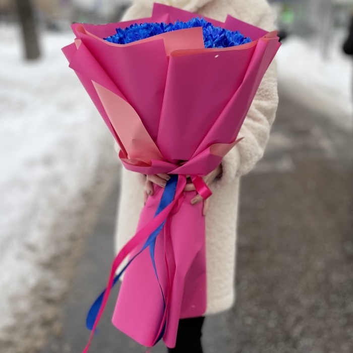 Букет из 11 синих кустовых хризантем