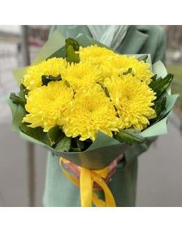 Букет желтых хризантем