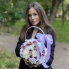 Дуэт кустовых хризантем в корзине