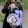 Дуэт кустовых хризантем в корзине