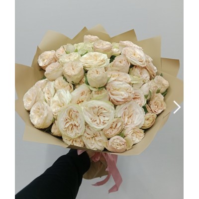 Фото отзыв: Спасибо большое за качественную и оперативную  работу ! Букетик получателю понравился ! доставили все вовремя , проблем не возникло , перед отправкой прислали фотографию на одобрение ! Очень приятно , когда так профессионально относятся к своей работе !