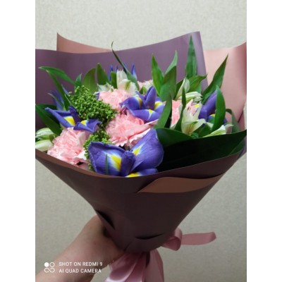 Фото отзыв: Быстрая доставка и свежие цветы! Благодарю за сервис! 