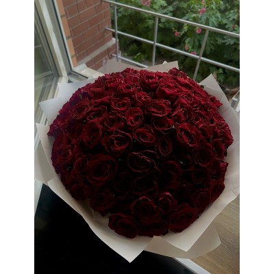 Фото отзыв: Свежие , ароматные, быстро привезли. Главное всегда с букетом приходит подкормка для цветов и инструкция .