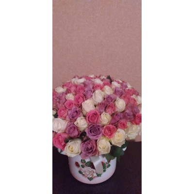 Фото отзыв: Спасибо за четкость, за красоту и за радость, которую приносят ваши букеты. Мама счастлива, я счастлива вдвойне! Процветания вам! 