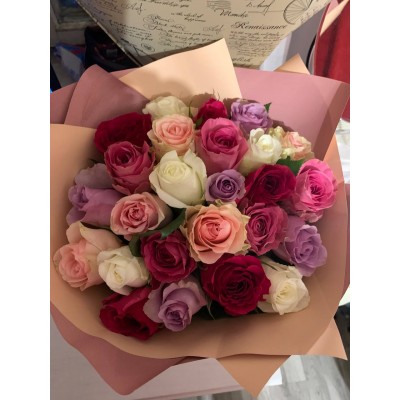 Фото отзыв: Букет очень понравился, с доставкой тоже все хорошо, спасибо! 