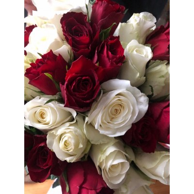 Фото отзыв: Всë супер, доставка приехала вовремя, букет отличный!!! Заказывал впервые, буду обращаться ещë! Огромное спасибо