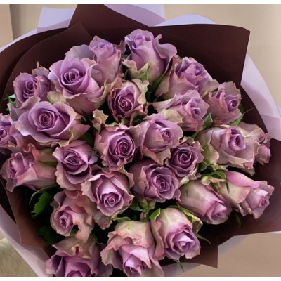 Фото отзыв: Заказала букет маме в подарок, он шикарный, все четко, быстро, цветы свежайшие.<br />
Накануне доставки попросила ещё букет, потом поменяла адрес доставки, попросила дописать открытку, вообщем все мои просьбы были выполнены без проблем. Продавец постоянно на связи. Спасибо огромное. Буду заказывать ещё!