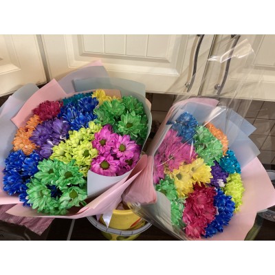 Фото отзыв: Цветы оооочень красивые. Шикарные! Доставка в срок. Спасибо большое! Заказывали на 1 сентября. 