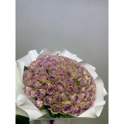 Фото отзыв: Спасибо огромное. Красивый букет. Очень понравилось взаимодействие с клиентом. Доставка своевременно.Именинница осталась довольна )))