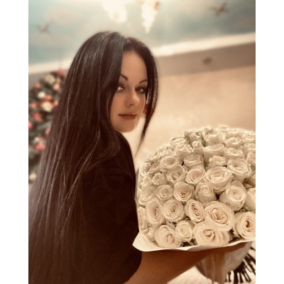 Фото отзыв: Заказывал букет из 101 розы!Цветы отличные!Жене очень понравились!Стоят уже почти неделю и до сих пор свежие!Магазин рекомендую!