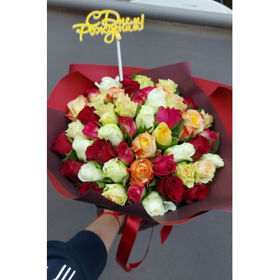 Фото отзыв: Яркие,  сочные,  невероятно красивые букеты! Заранее прислали фото после сборки! Спасибо большое!!! Всё доставили вовремя,  уже не в первый раз беру букеты у вас! Рекомендую друзьям! 