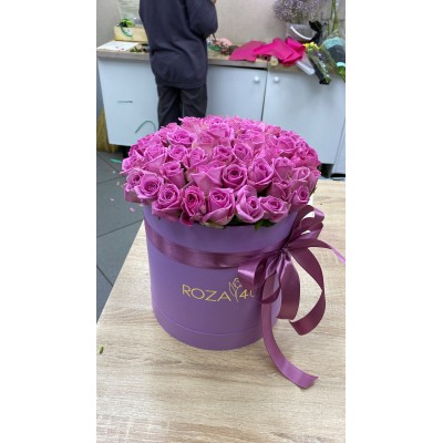 Фото отзыв: Очень красиво! Пунктуально, все согоамно заказу. Доставка курьером, даже чуть раньше!