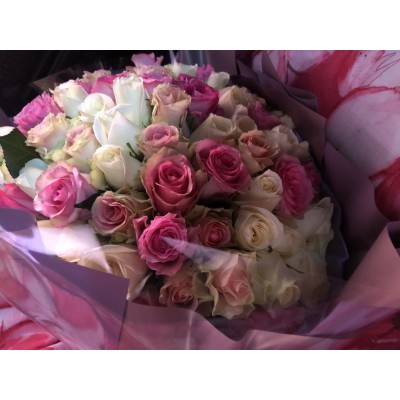 Фото отзыв: Потрясающе красивый букет, доставили все точно во время) отличное обслуживание 