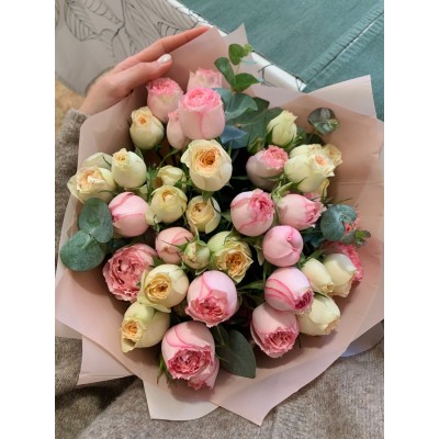 Фото отзыв: Здравствуйте! Спасибо за букет! Цветы свежие, доставлены вовремя, предварительно отправлено фото! <br />
Все супер! Молодцы! Обязательно обращусь к вам.!