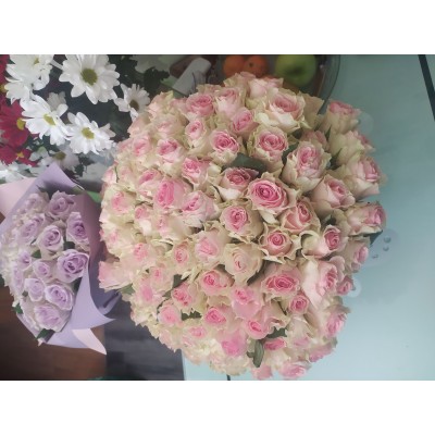 Фото отзыв: Очень красивые, с ярким ароматом, доставка во время. Спасибо!