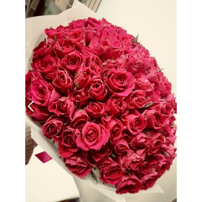 Фото отзыв: Заказывали розы, пришли очень хорошо упакованные, ароматные и очень долго стояли 