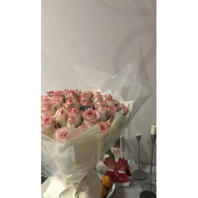 Фото отзыв: Спасибо большое за красивый букет и оперативную доставку!!