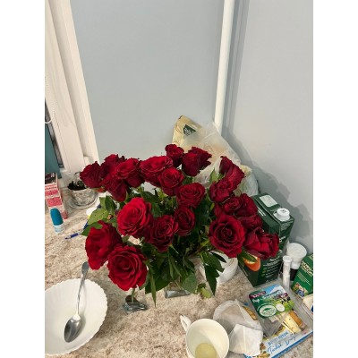 Фото отзыв: Свежие цветы, невероятно пахнут, все аперативно привезли, вежливые,рекомендую!!!