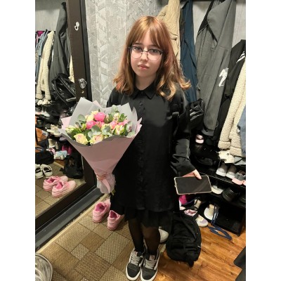 Очень классные букеты , всегда свежие, долго стоят. Фото отзыв: Очень классные букеты , всегда свежие, долго стоят.
