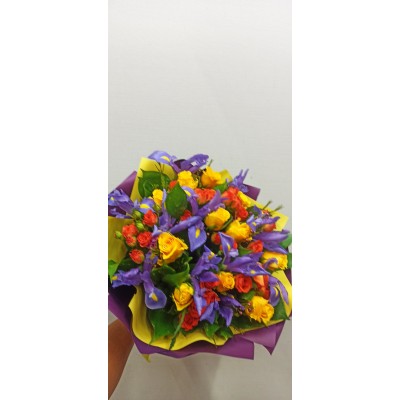 Фото отзыв: Спасибо за помощь с выбором и доставкой букета!<br />
Все быстро, профессионально! 