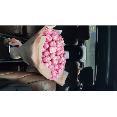 Фото отзыв: Доставка вовремя, цветы шикарные.