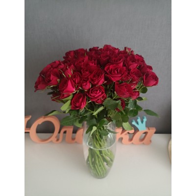 Фото отзыв: В очередной раз хочу выразить большую благодарность коллективу за красивый букет, оперативную доставку и внимательный подход к делу. Также приятно было увидеть пакетик с веществом и инструкцией для того, чтобы цветы дольше стояли в вазе. Огромное вам благодарность за скурпулезное отношению  к своему делу 