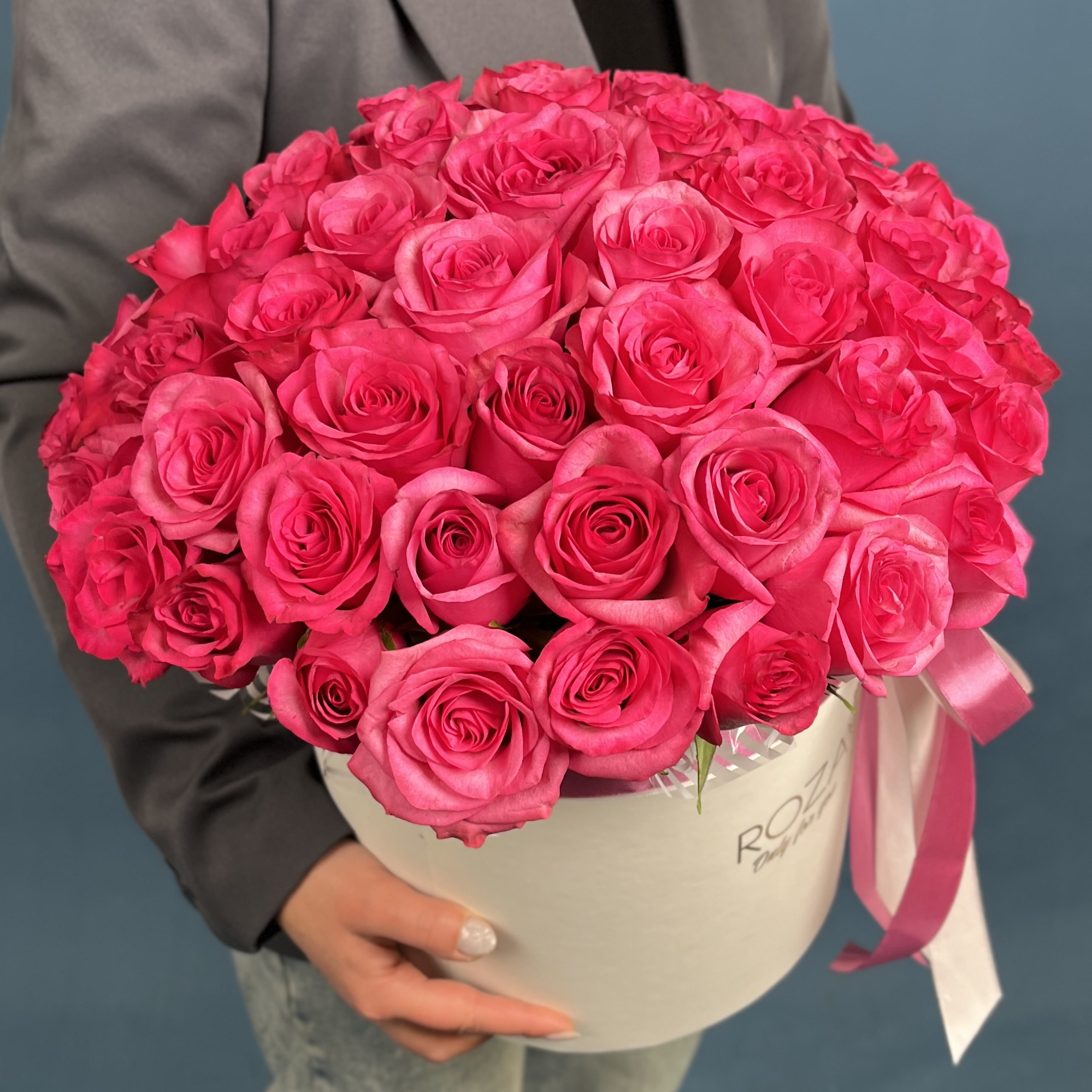 51 малиновая роза Палома Роял в коробке