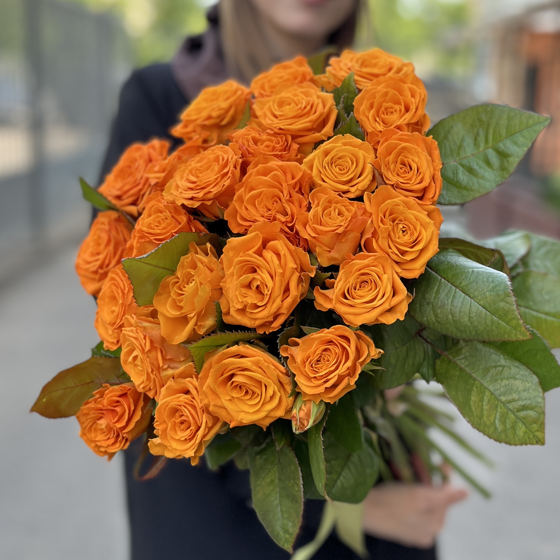 Оранжевая Роза Элеганс 60 см