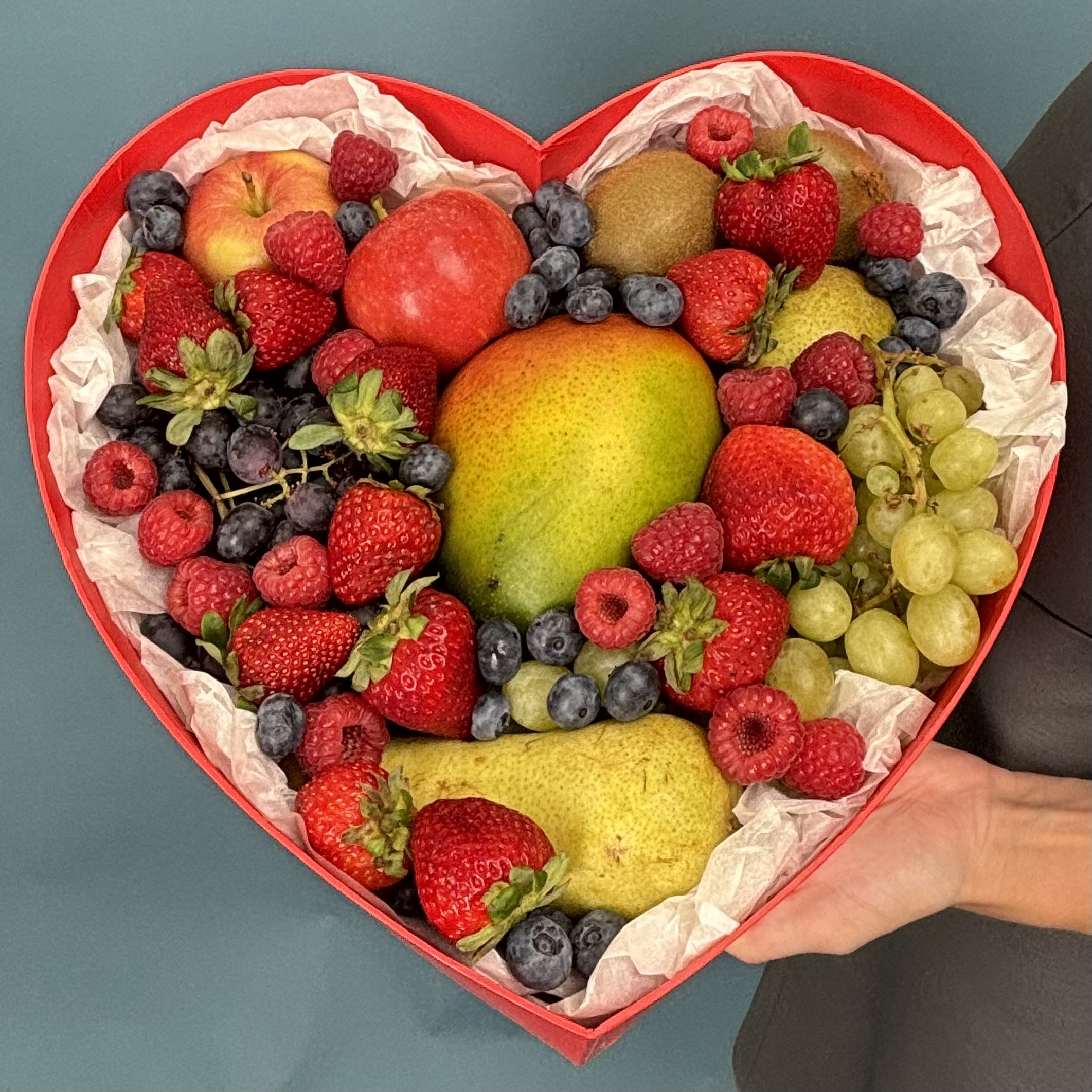 Фруктовый набор тропический рай в сердце 3000гр