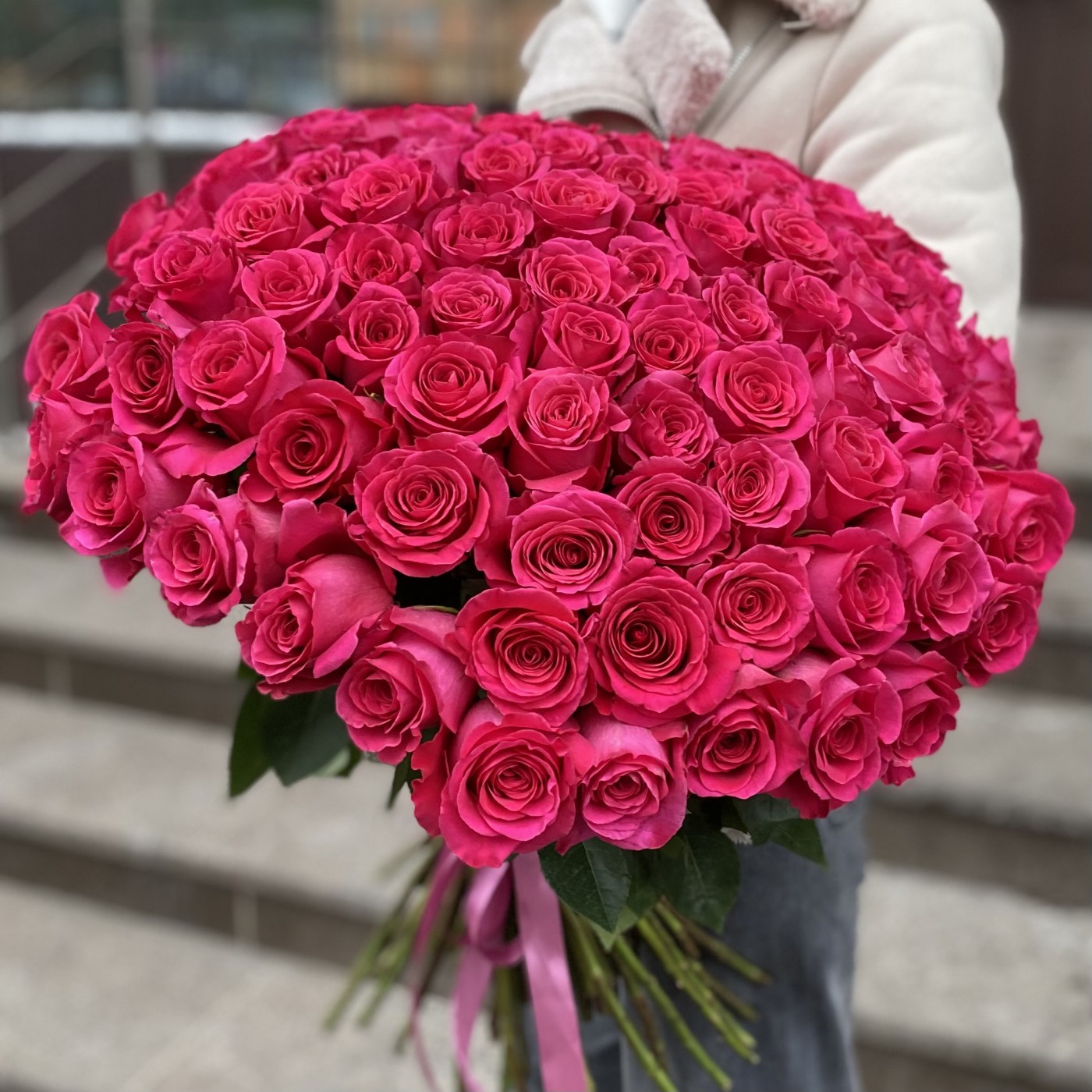 101 малиновая роза Пинк Флойд 60 см