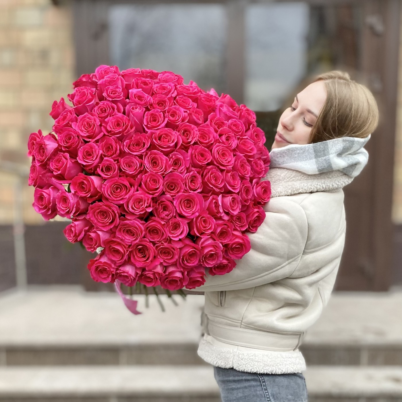 101 малиновая роза Пинк Флойд 60 см