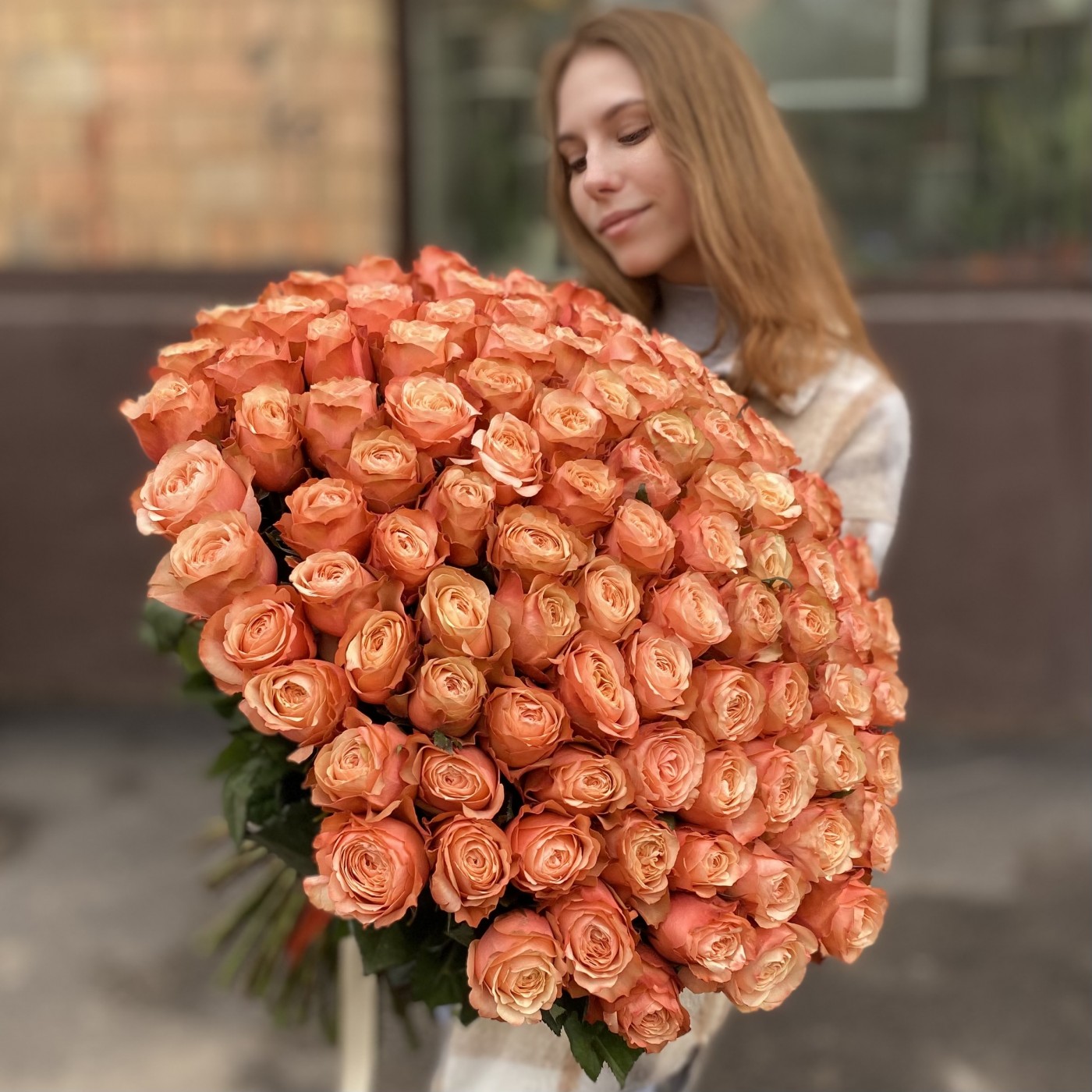 101 пионовидная роза Кахала 50 см