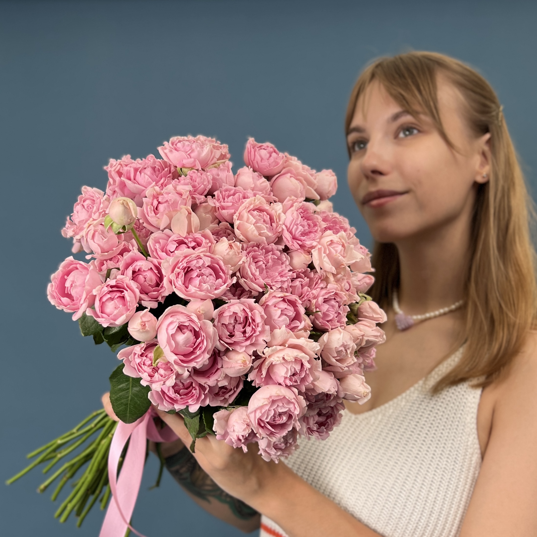 Кустовая пионовидная роза Кэнди Флоу 40 см