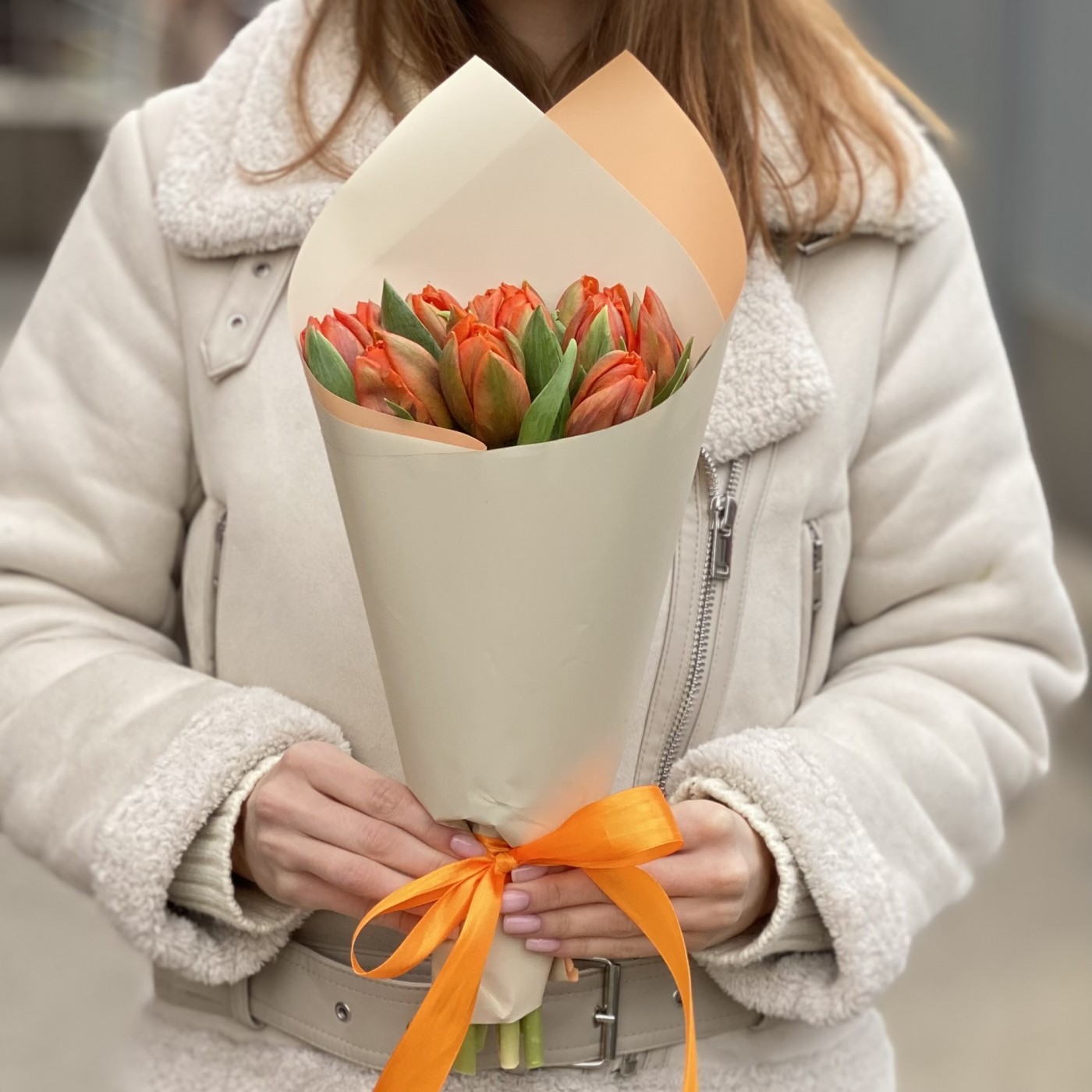 11 оранжевых пионовидных тюльпанов Эрмитаж Даб