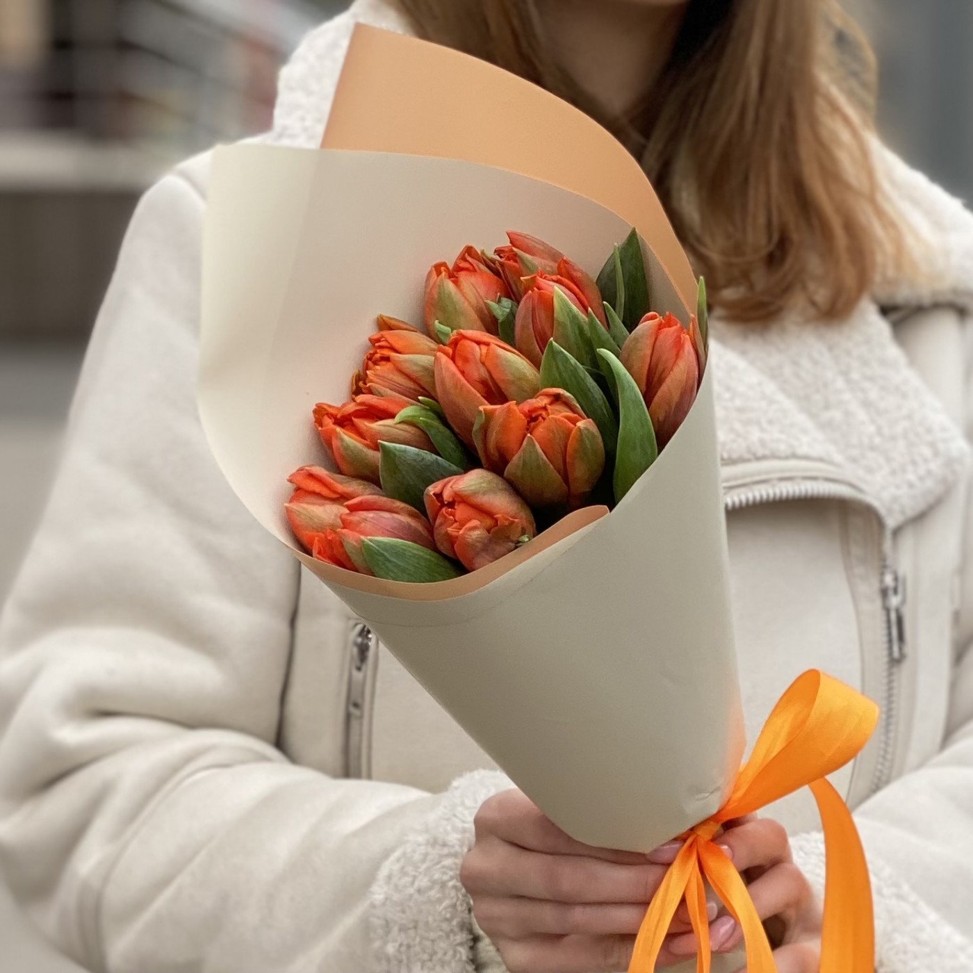11 оранжевых пионовидных тюльпанов Эрмитаж Даб