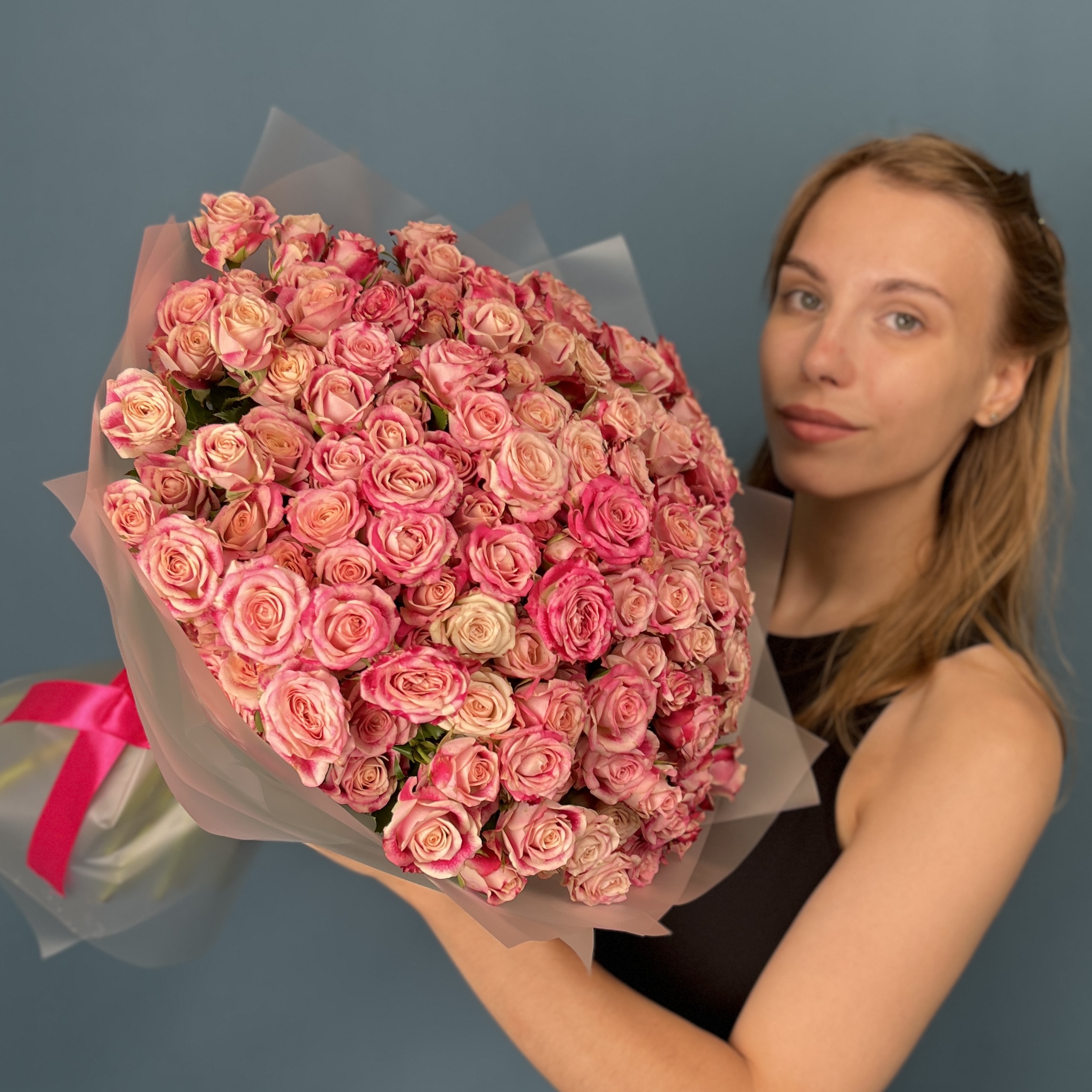 45 кустовых Роз Флиндерс Лейн 40 см