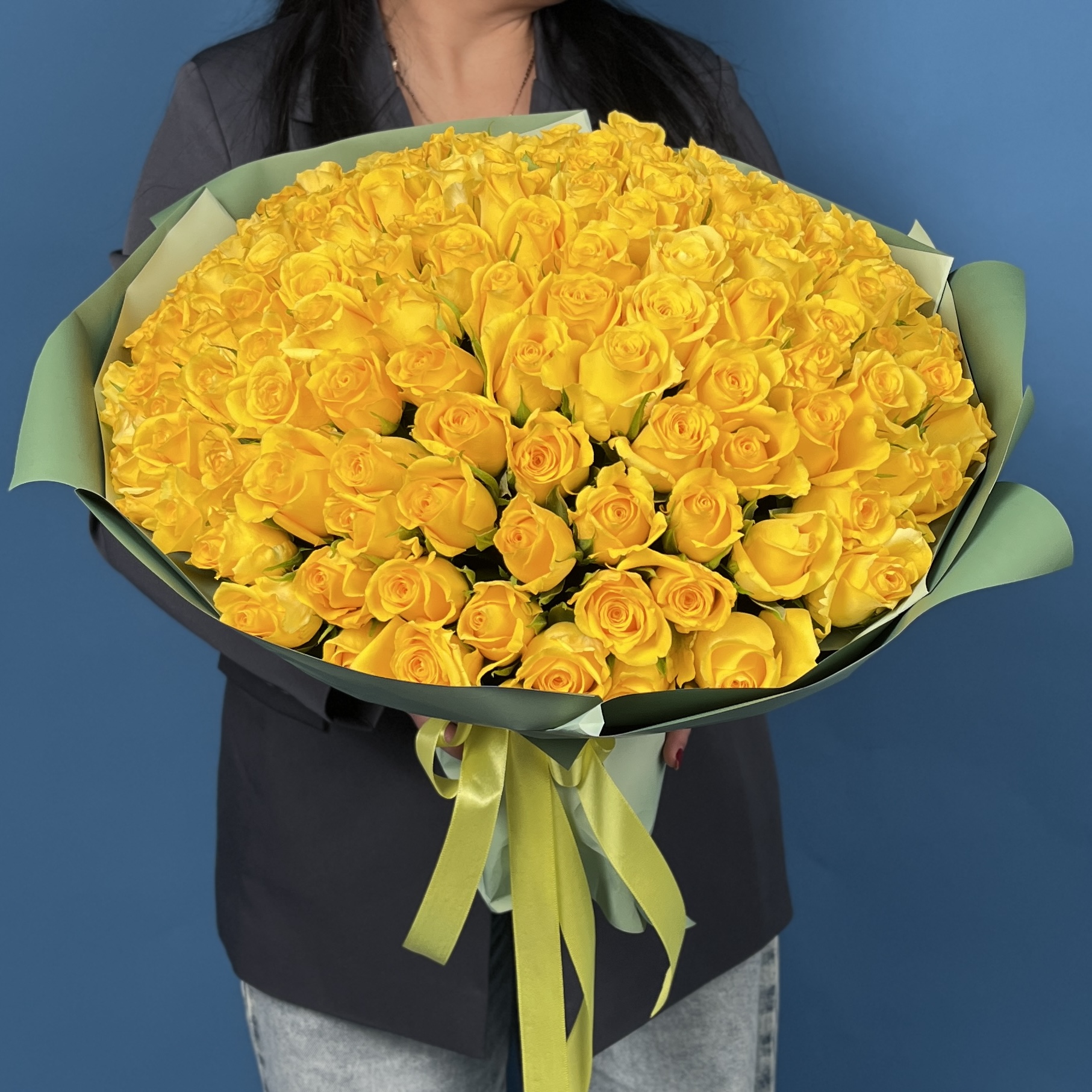 151 желтая роза 40 см